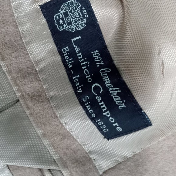 100% Camel Hair Blazer.  Looks new! - Picture 5 of 9